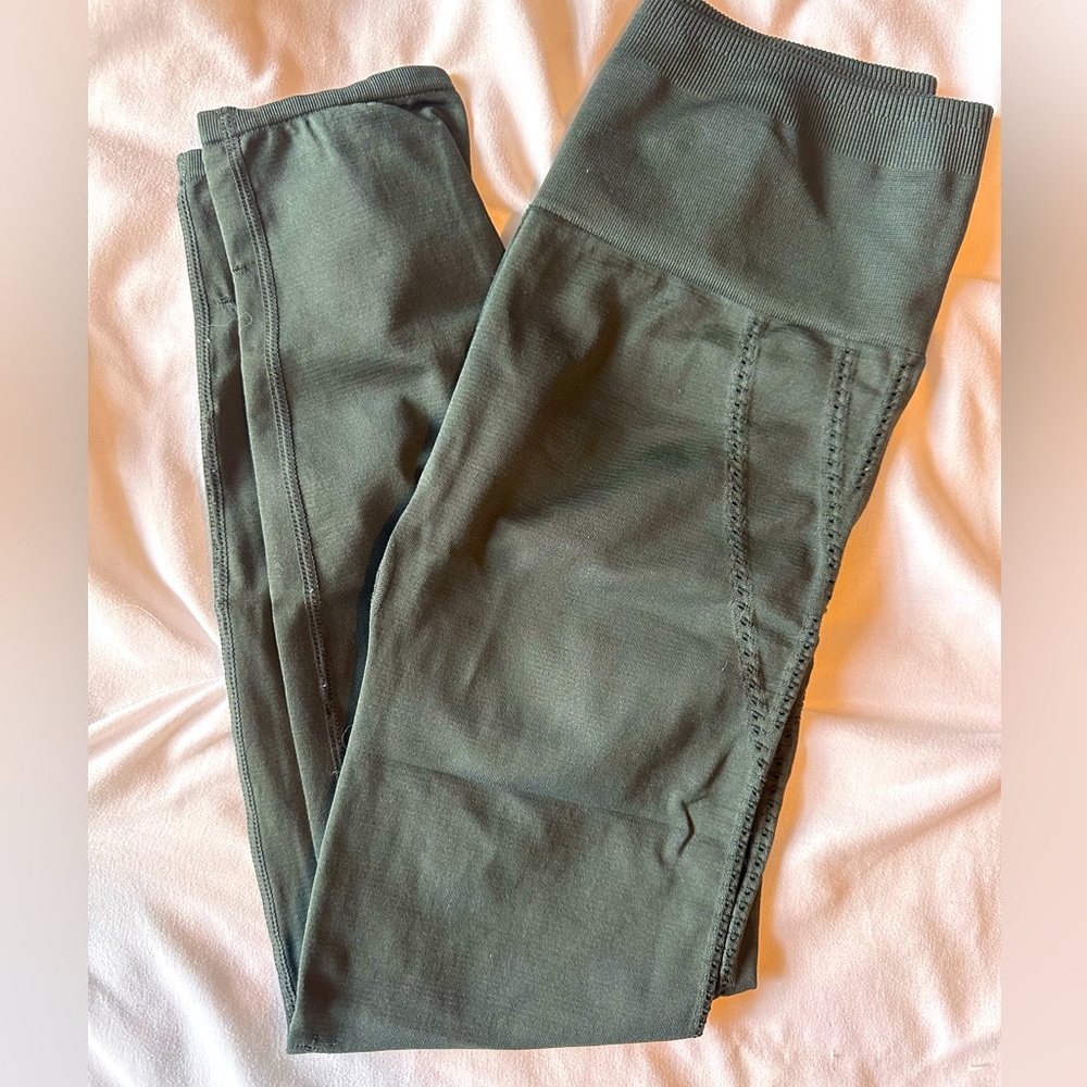 Green Fabletics 7/8 Length Leggings!